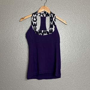LULULEMON SIZE 6 PURPLE SCOOP NECK TOP TANK
